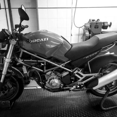 Ducati Monster 900
